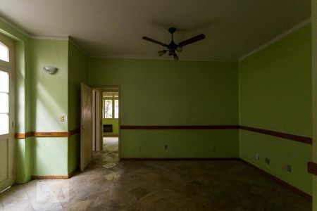 Sala de apartamento à venda com 2 quartos, 70m² em Santana, Porto Alegre