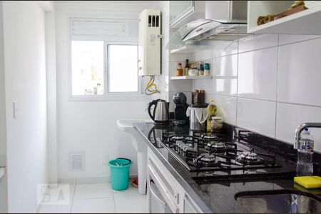 Cozinha de apartamento à venda com 2 quartos, 51m² em Harmonia, Canoas