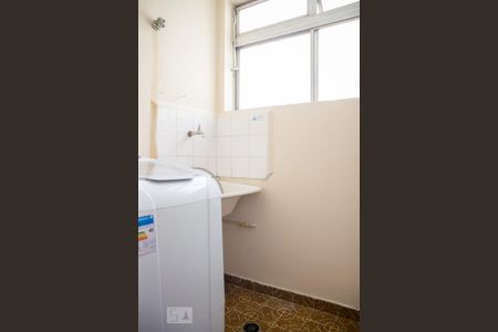 Apartamento à venda com 70m², 2 quartos e 1 vaga Apartamento à venda com 70m², 2 quartos e 1 vagaÁrea de Serviço