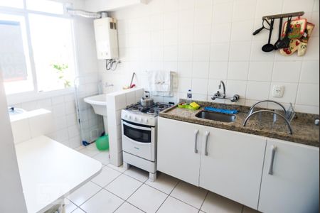 Cozinha de apartamento para alugar com 2 quartos, 72m² em Petrópolis, Porto Alegre