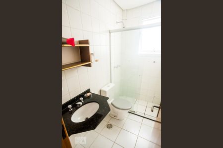 Apartamento para alugar com 72m², 2 quartos e 1 vaga Apartamento para alugar com 72m², 2 quartos e 1 vagaBanheiro da Suíte