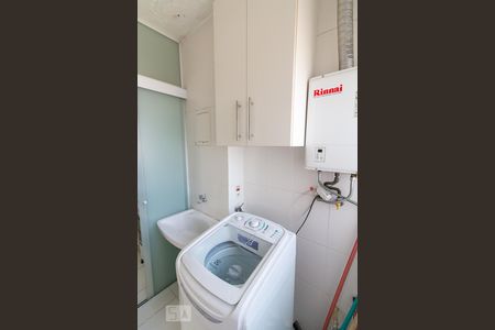 Apartamento à venda com 71m², 3 quartos e 1 vagaÁrea de serviço