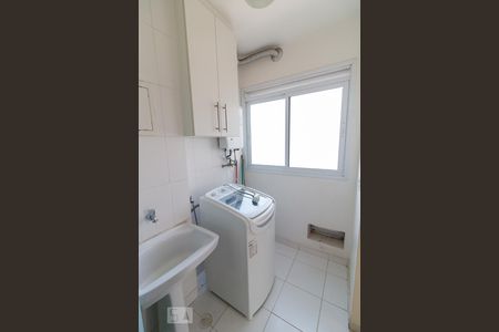 Apartamento à venda com 71m², 3 quartos e 1 vagaÁrea de serviço