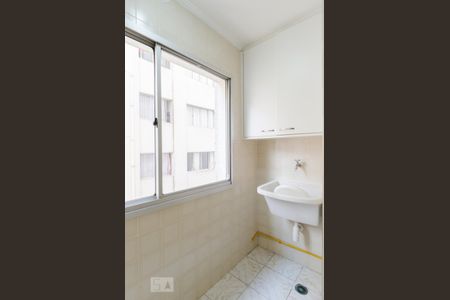 Apartamento para alugar com 68m², 2 quartos e 1 vaga Apartamento para alugar com 68m², 2 quartos e 1 vagaÁrea de serviço