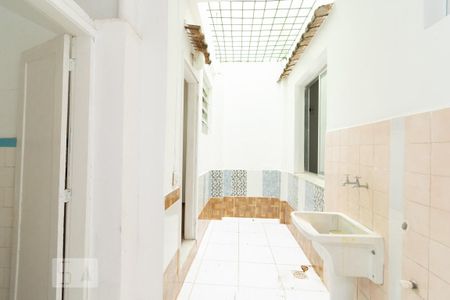 Casa para alugar com 78m², 2 quartos e 1 vagaÁREA DE SERVIÇO