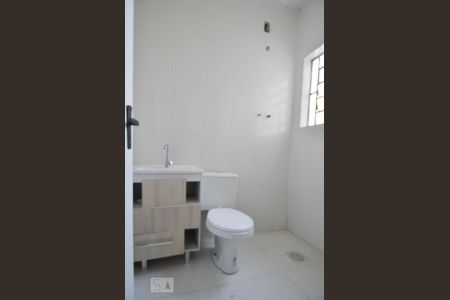 Casa à venda com 450m², 5 quartos e 4 vagasBanheiro de Serviço