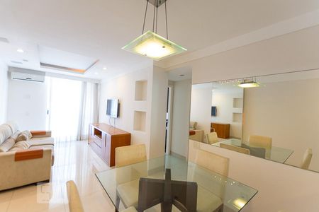 Salade Apartamento com 2 quartos, 75m² Icaraí