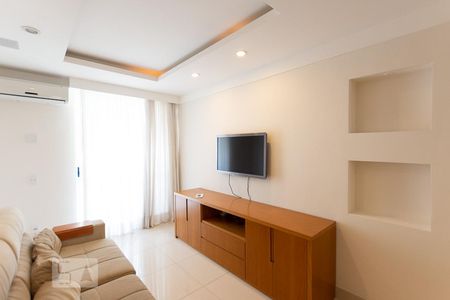 Sala de TVde Apartamento com 2 quartos, 75m² Icaraí