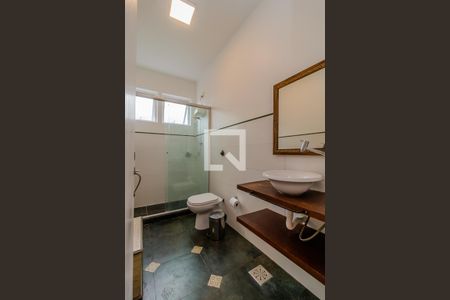 Banheiro de apartamento para alugar com 2 quartos, 79m² em Farroupilha, Porto Alegre