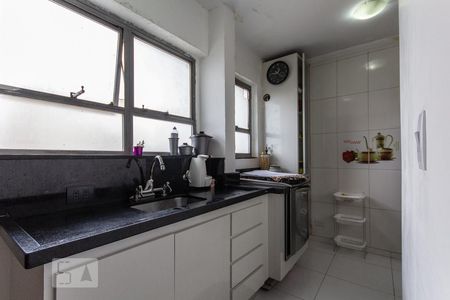 Apartamento à venda com 90m², 2 quartos e 2 vagasCozinha