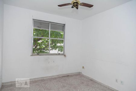 SALA de apartamento para alugar com 3 quartos, 60m² em Del Castilho, Rio de Janeiro