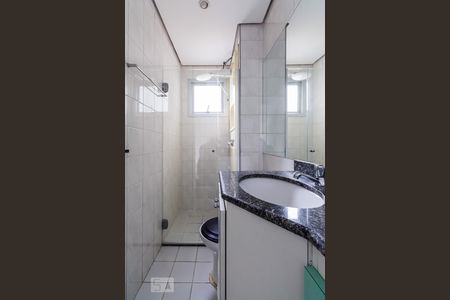 Banheiro de apartamento para alugar com 1 quarto, 35m² em Jardim Paulista, São Paulo