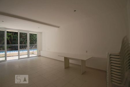 Apartamento para alugar com 44m², 1 quarto e 1 vagaSalão de Festas