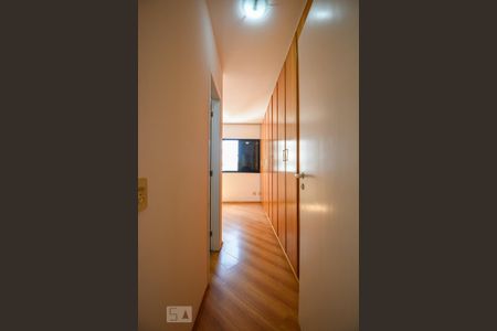 Apartamento para alugar com 95m², 3 quartos e 2 vagas Apartamento para alugar com 95m², 3 quartos e 2 vagasSuite