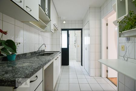 Apartamento para alugar com 95m², 3 quartos e 2 vagas Apartamento para alugar com 95m², 3 quartos e 2 vagasCozinha