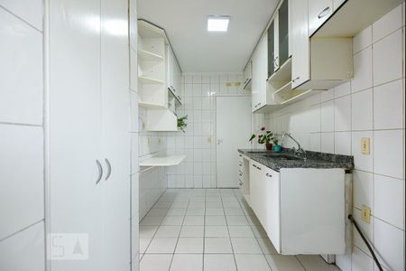 Apartamento para alugar com 95m², 3 quartos e 2 vagas Apartamento para alugar com 95m², 3 quartos e 2 vagasCozinha