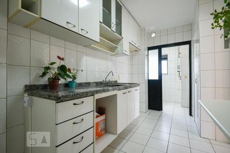 Apartamento para alugar com 95m², 3 quartos e 2 vagas Apartamento para alugar com 95m², 3 quartos e 2 vagasCozinha