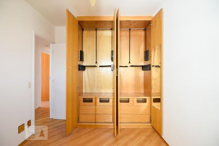 Apartamento para alugar com 95m², 3 quartos e 2 vagas Apartamento para alugar com 95m², 3 quartos e 2 vagasQuarto 2