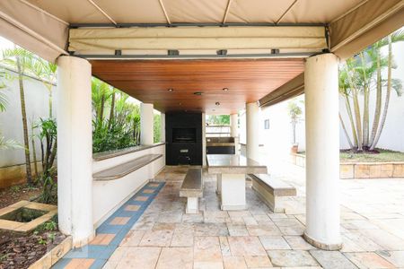 Apartamento para alugar com 95m², 3 quartos e 2 vagas Apartamento para alugar com 95m², 3 quartos e 2 vagasÁrea comum - Churrasqueira