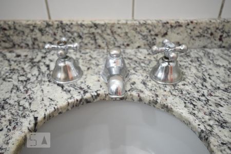 Apartamento para alugar com 95m², 3 quartos e 2 vagas Apartamento para alugar com 95m², 3 quartos e 2 vagasPia banheiro social