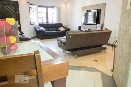Sala  de casa à venda com 3 quartos, 276m² em Jardim Stetel, Santo André