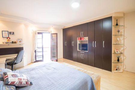 Casa à venda com 276m², 3 quartos e 3 vagasSuite 