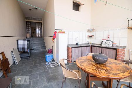 Casa à venda com 276m², 3 quartos e 3 vagasEspaço Gourmet