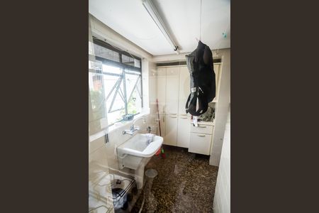 Apartamento à venda com 132m², 3 quartos e 1 vagaÁrea de Serviço