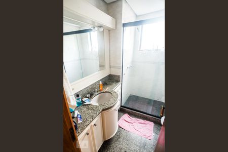 Apartamento à venda com 132m², 3 quartos e 1 vagaBanheiro