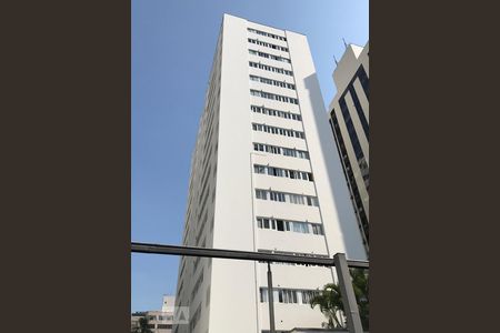 Apartamento para alugar com 60m², 1 quarto e 2 vagasFachada