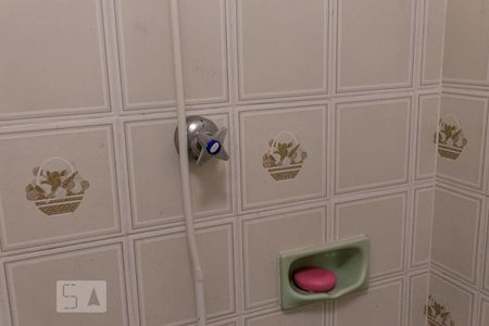 Detalhe banheiro de apartamento à venda com 2 quartos, 58m² em Centro Histórico, Porto Alegre