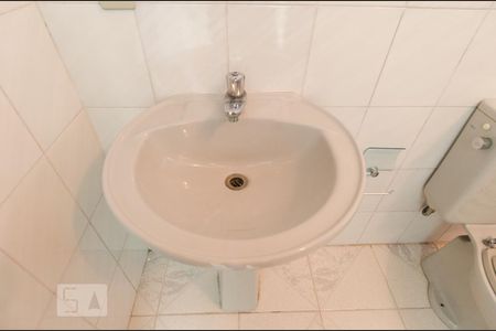 Casa à venda com 180m², 2 quartos e 2 vagas Casa à venda com 180m², 2 quartos e 2 vagasPia