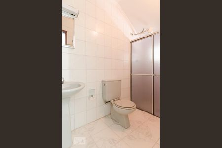 Casa à venda com 180m², 2 quartos e 2 vagas Casa à venda com 180m², 2 quartos e 2 vagasBanheiro de serviço