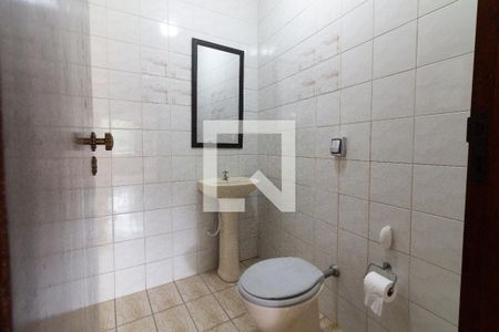 Casa à venda com 300m², 3 quartos e 2 vagasBanheiro Social