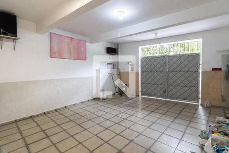 Casa à venda com 300m², 3 quartos e 2 vagasGaragem