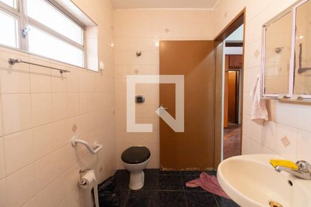 Casa à venda com 300m², 3 quartos e 2 vagasBanheiro/Quarto 3