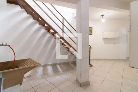 Casa à venda com 300m², 3 quartos e 2 vagasLavanderia