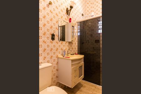 Casa à venda com 380m², 2 quartos e 4 vagas Casa à venda com 380m², 2 quartos e 4 vagasBanheiro Social