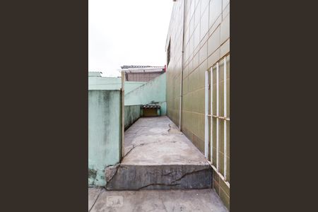 Casa à venda com 380m², 2 quartos e 4 vagas Casa à venda com 380m², 2 quartos e 4 vagasQuintal do Fundo - Canil