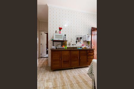 Casa à venda com 380m², 2 quartos e 4 vagas Casa à venda com 380m², 2 quartos e 4 vagasCozinha