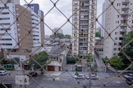 Vista Quarto 1 de apartamento para alugar com 2 quartos, 60m² em Vila Ipojuca, São Paulo
