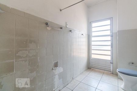 Apartamento para alugar com 67m², 2 quartos e sem vaga Apartamento para alugar com 67m², 2 quartos e sem vagaBanheiro