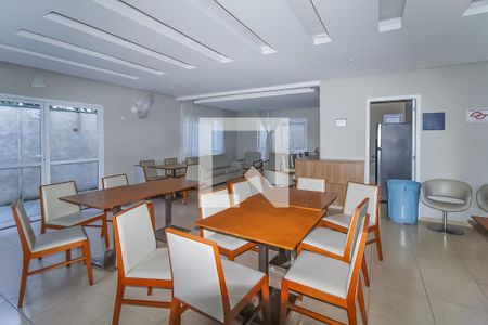 Apartamento à venda com 47m², 2 quartos e 1 vaga Apartamento à venda com 47m², 2 quartos e 1 vagaÁrea comum - Salão de festas