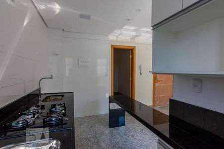 Cozinha de apartamento para alugar com 1 quarto, 36m² em Funcionários, Belo Horizonte