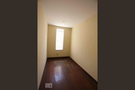 Casa para alugar com 300m², 4 quartos e 2 vagassuíte 2