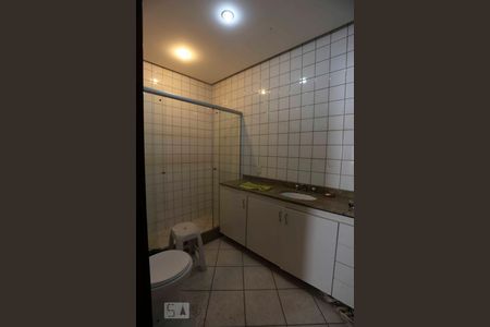 Casa para alugar com 300m², 4 quartos e 2 vagasbanheiro 