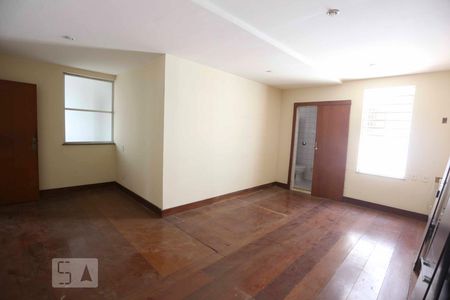 suíte 1 de casa para alugar com 4 quartos, 300m² em Vila Isabel, Rio de Janeiro