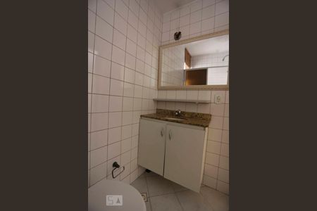 banheiro suíte 1 de casa para alugar com 4 quartos, 300m² em Vila Isabel, Rio de Janeiro