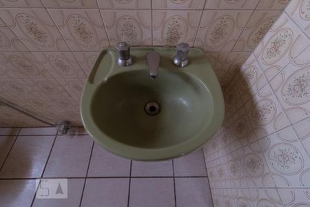 Banheiro de apartamento à venda com 2 quartos, 54m² em Padre Eustáquio, Belo Horizonte