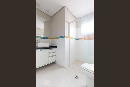 Banheiro Social de casa para alugar com 3 quartos, 134m² em Planalto Paulista, São Paulo